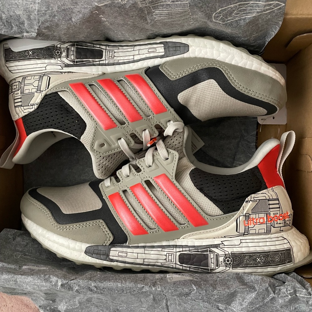 Adidas Ultraboost x STAR WARS 🧡